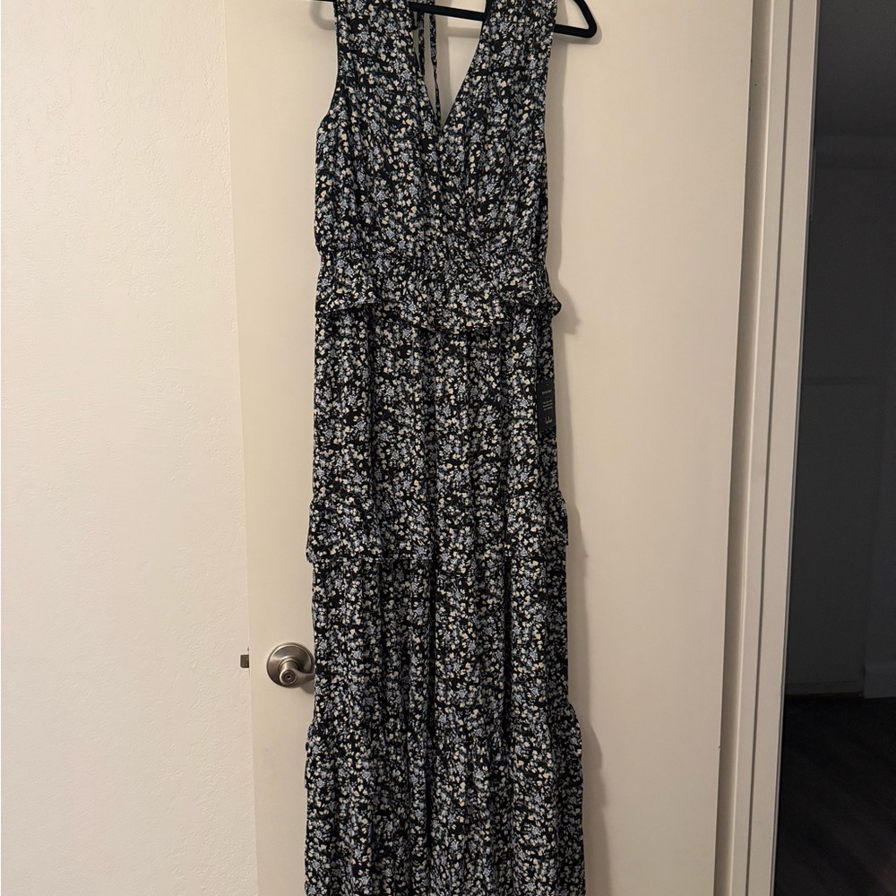 Lulu's Black Maxi Dress with White Floral Print